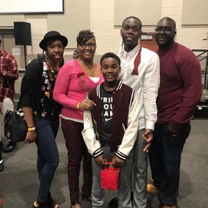 Meet your Posher, Theo